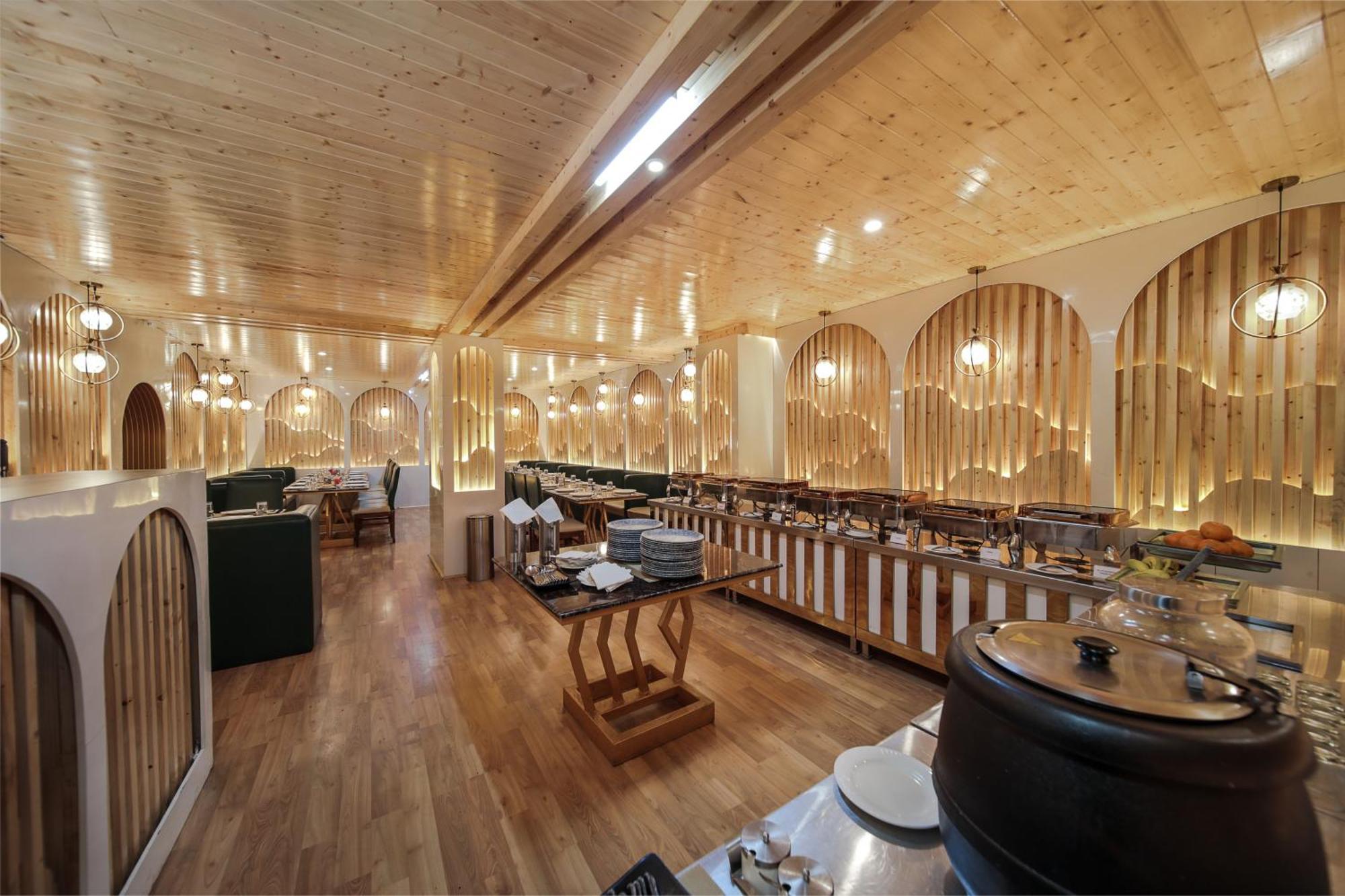 Hill River Resort - Central Heated & Air Cooled - Near Mall Road , Best Property Of Manali 2024- 2025 المظهر الخارجي الصورة
