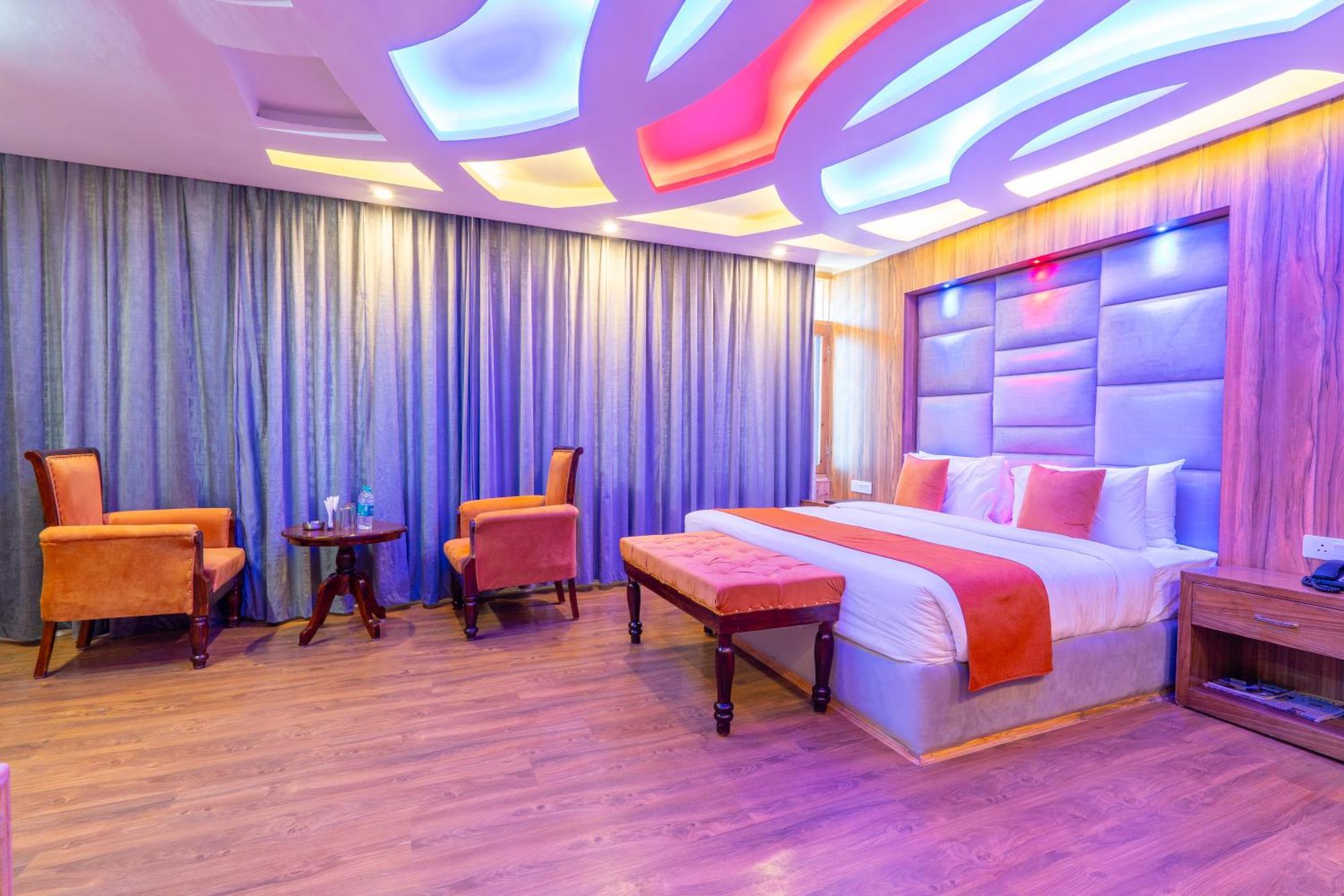 Hill River Resort - Central Heated & Air Cooled - Near Mall Road , Best Property Of Manali 2024- 2025 المظهر الخارجي الصورة
