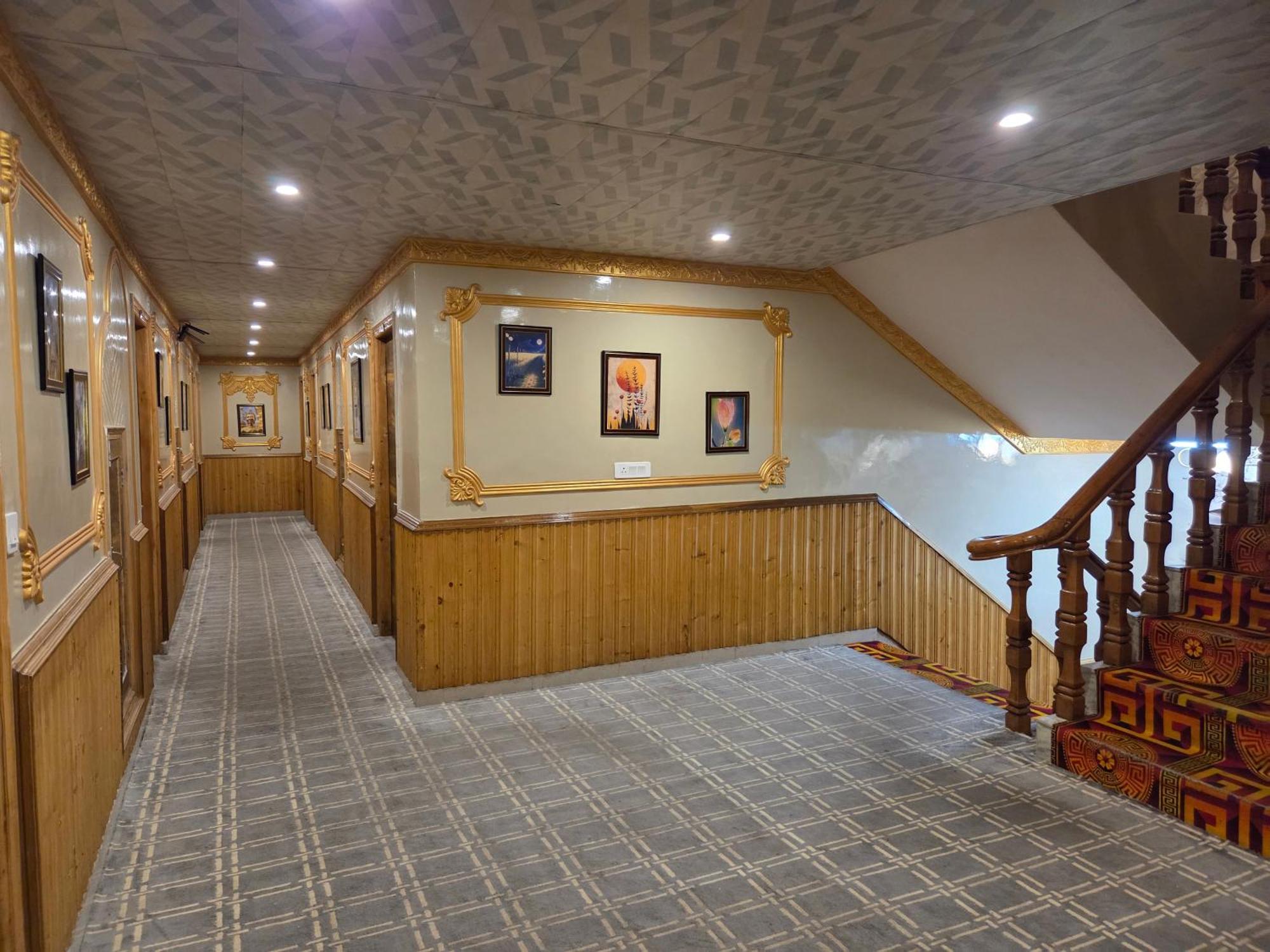 Hill River Resort - Central Heated & Air Cooled - Near Mall Road , Best Property Of Manali 2024- 2025 المظهر الخارجي الصورة