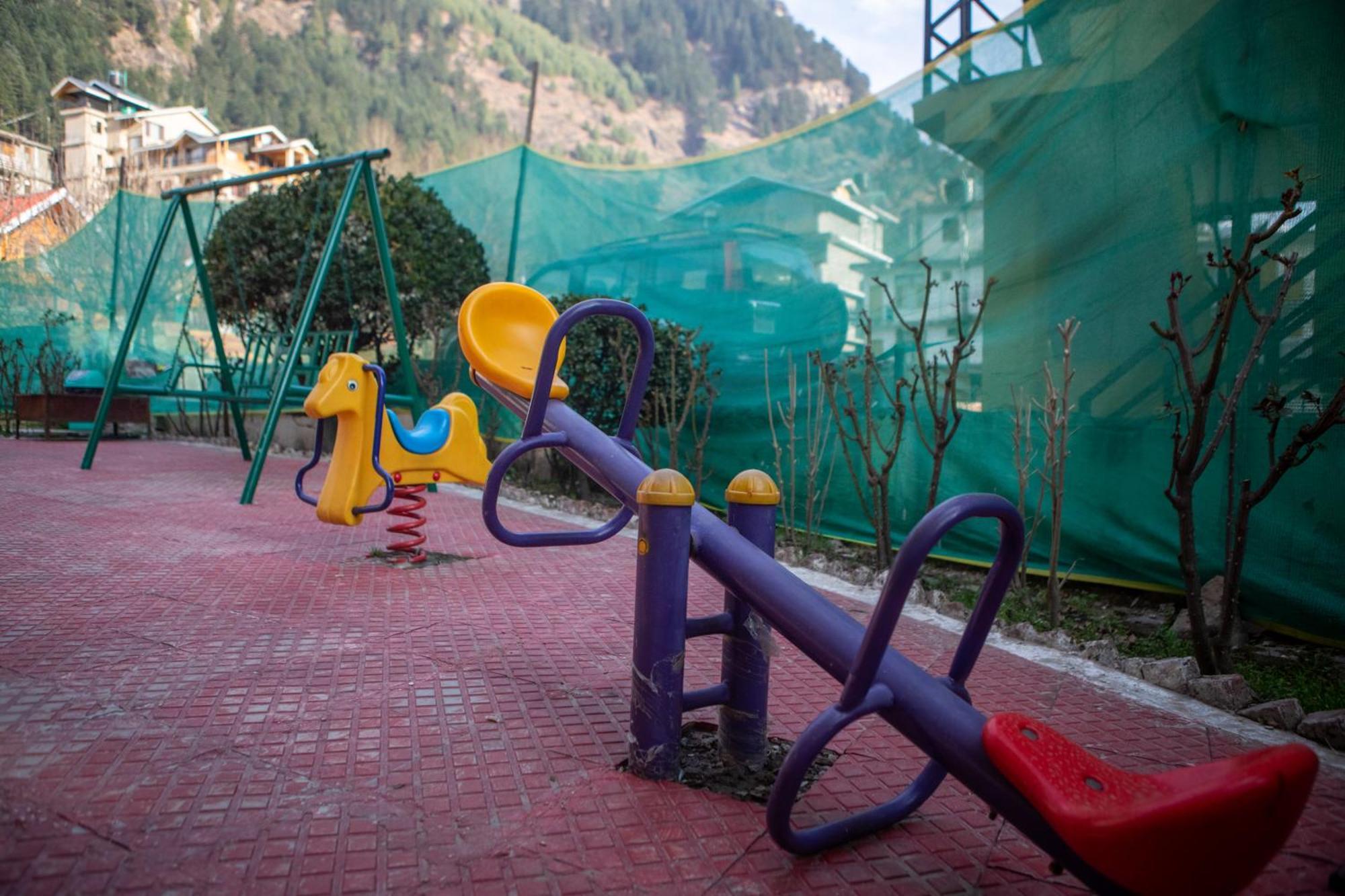 Hill River Resort - Central Heated & Air Cooled - Near Mall Road , Best Property Of Manali 2024- 2025 المظهر الخارجي الصورة